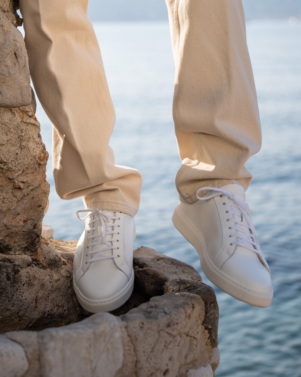 LAKESIDE SNEAKERS - WHITE